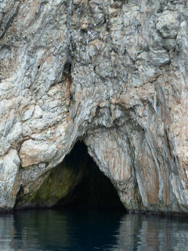 la gruta de palombara